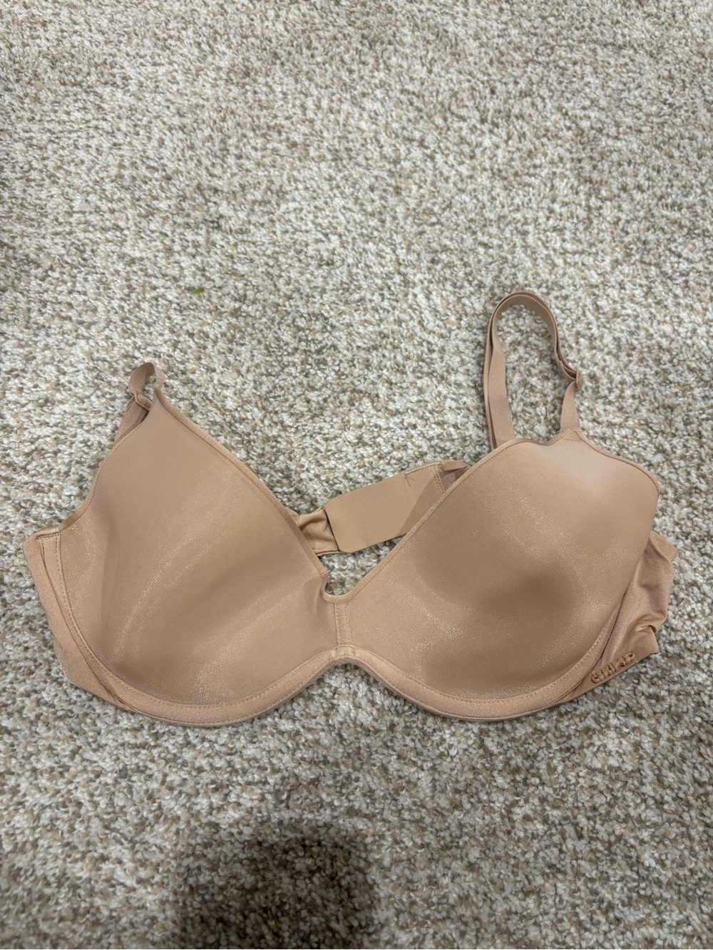 SKIMS Seamless Nude T-Shirt Underwire Bra